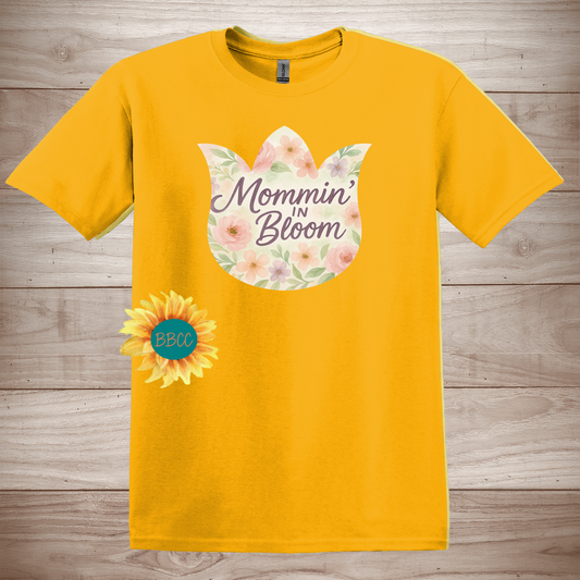 Mommin' in Bloom - Floral T-Shirt