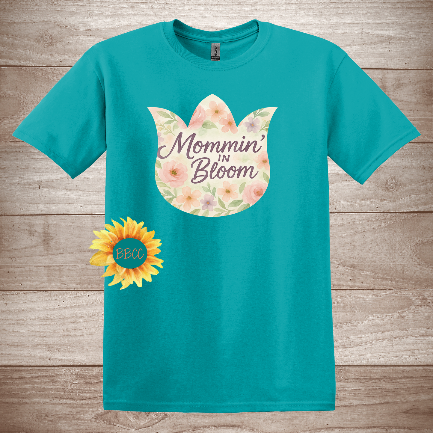 Mommin' in Bloom - Floral T-Shirt